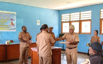 SMK Negeri 1 Oksibil Gelar Serah Terima Jabatan Kepala Sekolah