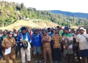 Gelar Reses Perdana di Okbemtau, Anggota DPRK Otsus Melius Uopdana Serap Belasan Aspirasi hingga Soroti Kades Absen 11 Tahun